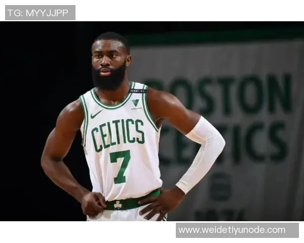 杰伦布朗成为凯尔特人历史上第三位开赛18场得分突破500的球员